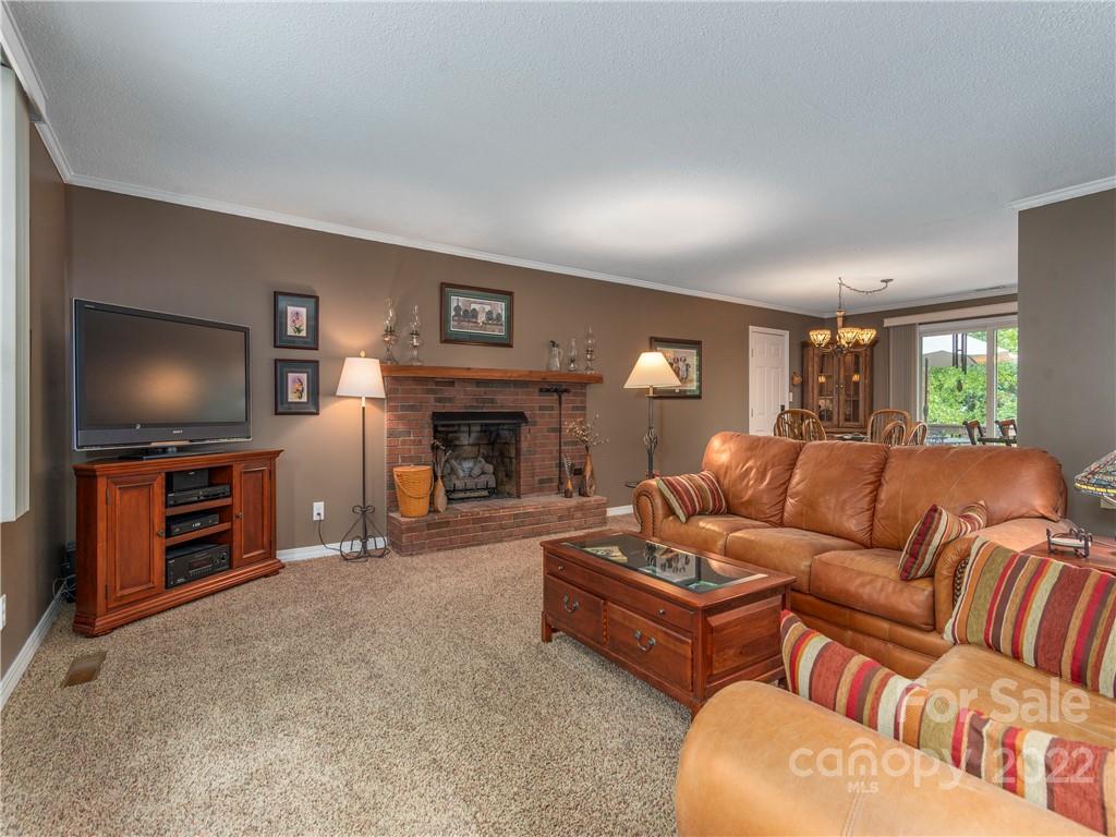 57 Faircrest Road Asheville, NC 28804 - Photo 3 of 35 Gallery Image 3