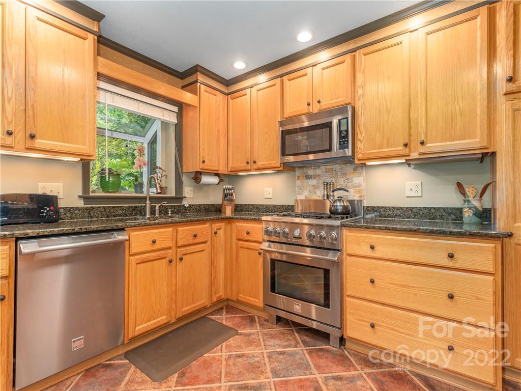 57 Faircrest Road Asheville, NC 28804 - Photo 7 of 35 Gallery Image 7
