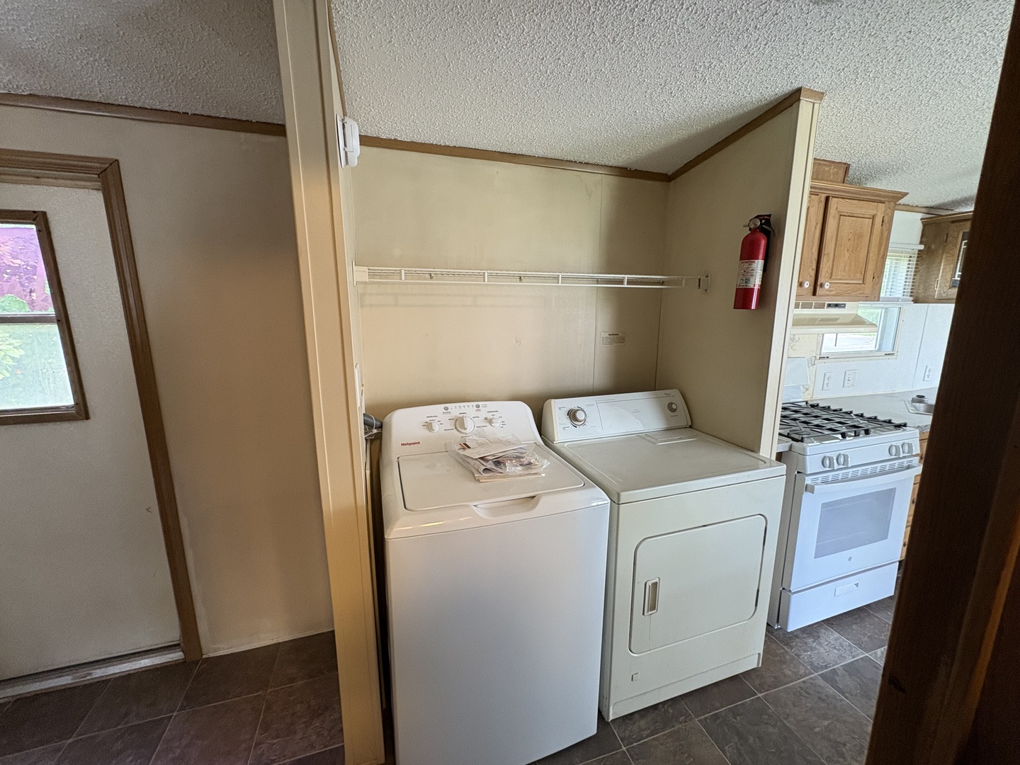 2003 Maple Acres Drive Princeton, IL 61356 - Photo 8 of 14 a utility room with dryer and washer