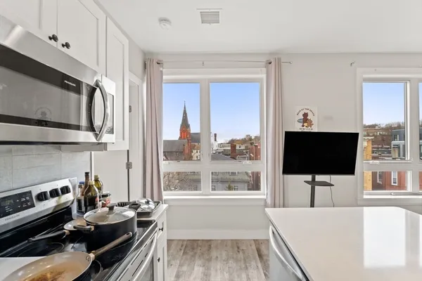 $3,295 | 1457 Tremont Street, Unit 502, Boston, MA 02120