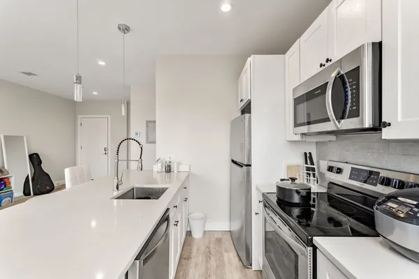 $3,295 | 1457 Tremont Street, Unit 502, Boston, MA 02120
