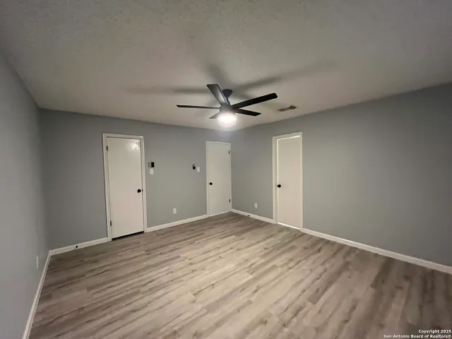 $1,695 | 8230 Cantura Mills, Converse, TX 78109