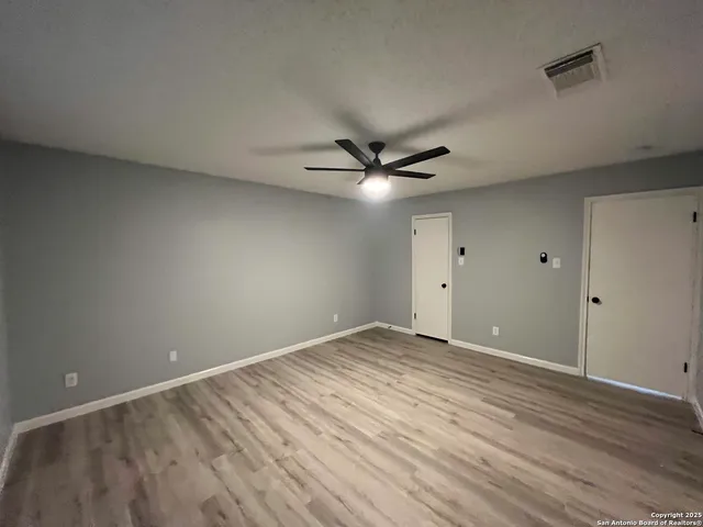 $1,695 | 8230 Cantura Mills, Converse, TX 78109