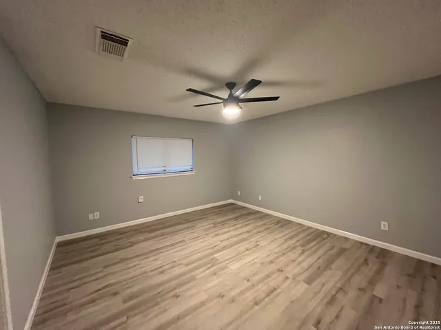 $1,695 | 8230 Cantura Mills, Converse, TX 78109