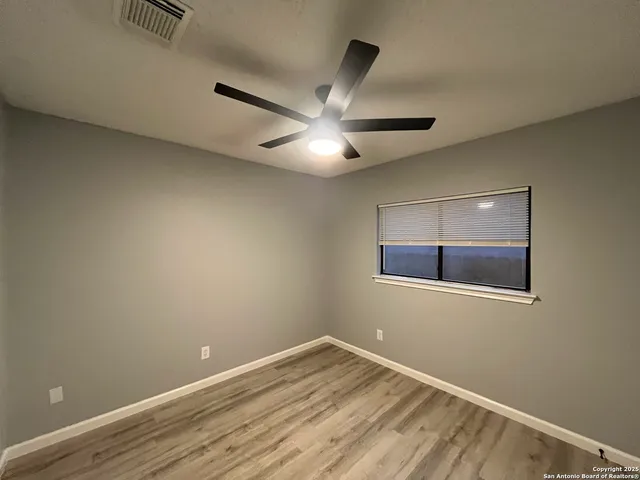 $1,695 | 8230 Cantura Mills, Converse, TX 78109