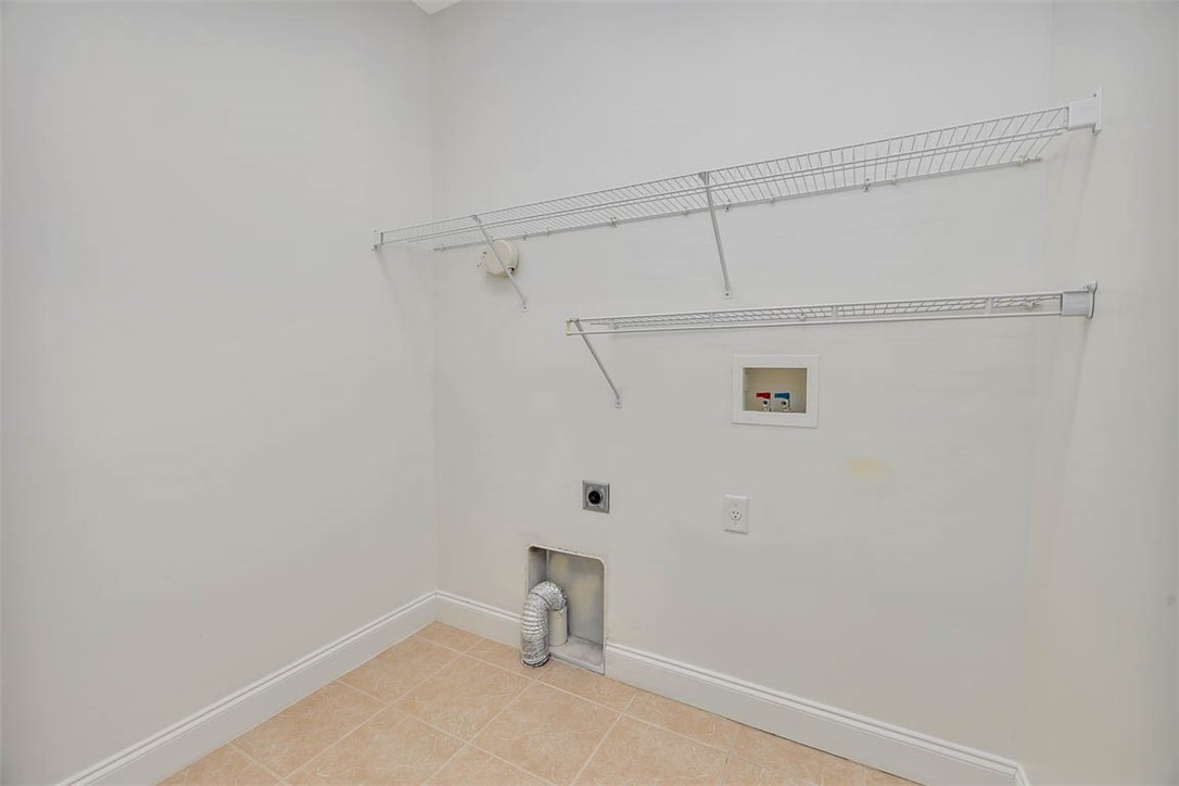 155 Limeburn Trail St. Simons Island, GA 31522 - Photo 21 of 29 Upstairs Laundry Room