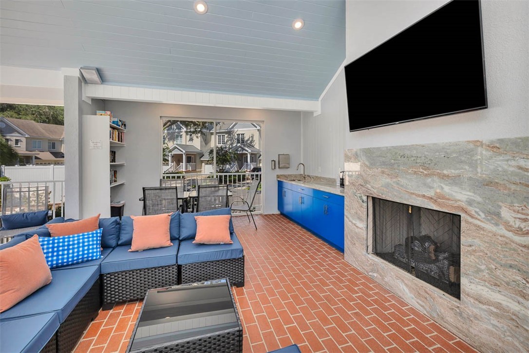 155 Limeburn Trail St. Simons Island, GA 31522 - Photo 26 of 29 Community Pool House