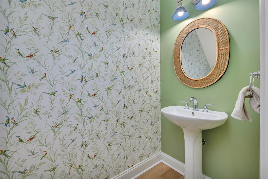 155 Limeburn Trail St. Simons Island, GA 31522 - Photo 5 of 29 Powder Room