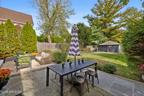 $3,295,000 | 175 Lake Avenue, Greenwich, CT 06830