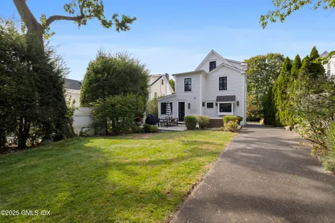 $3,295,000 | 175 Lake Avenue, Greenwich, CT 06830