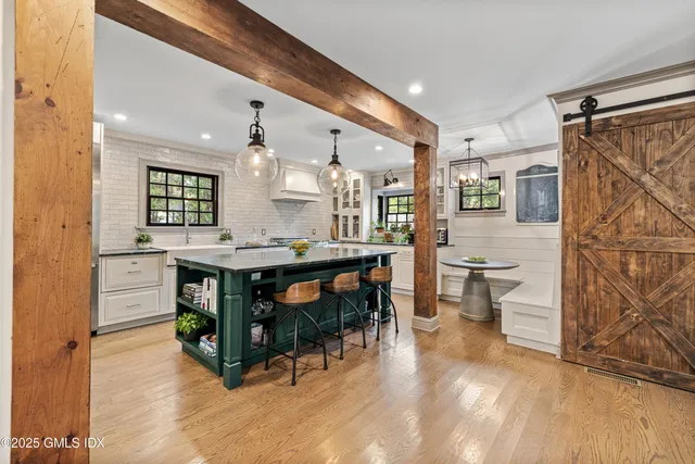 a view of kitchen with breakfast area