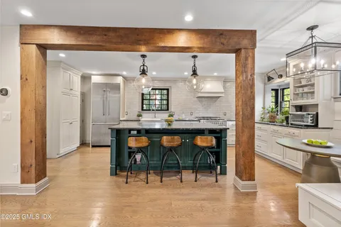 $3,295,000 | 175 Lake Avenue, Greenwich, CT 06830