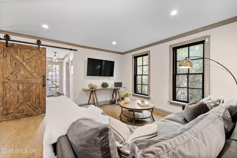 $3,295,000 | 175 Lake Avenue, Greenwich, CT 06830