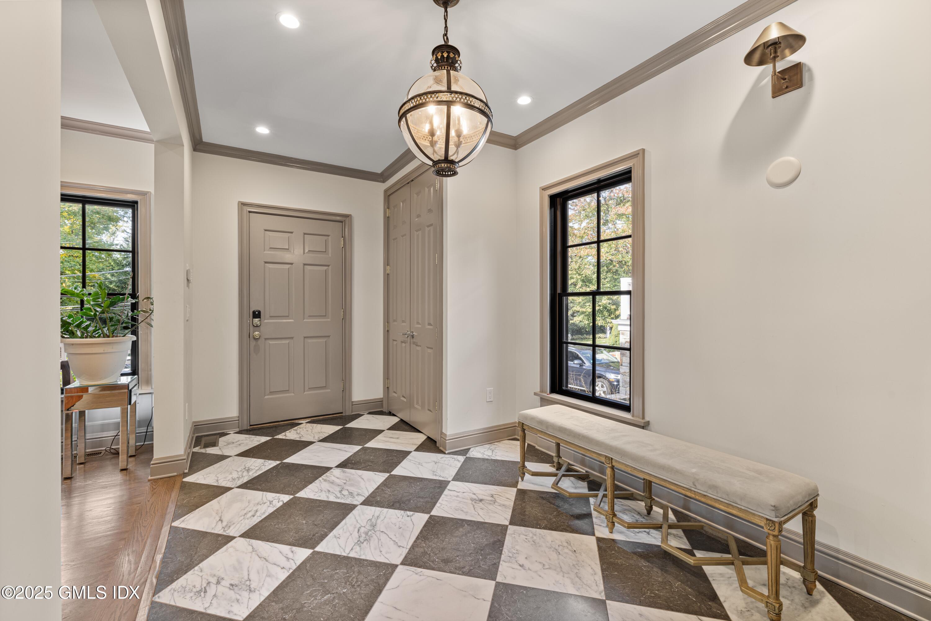 175 Lake Avenue Greenwich, CT 06830 - Photo 10 of 30 007 entry to door