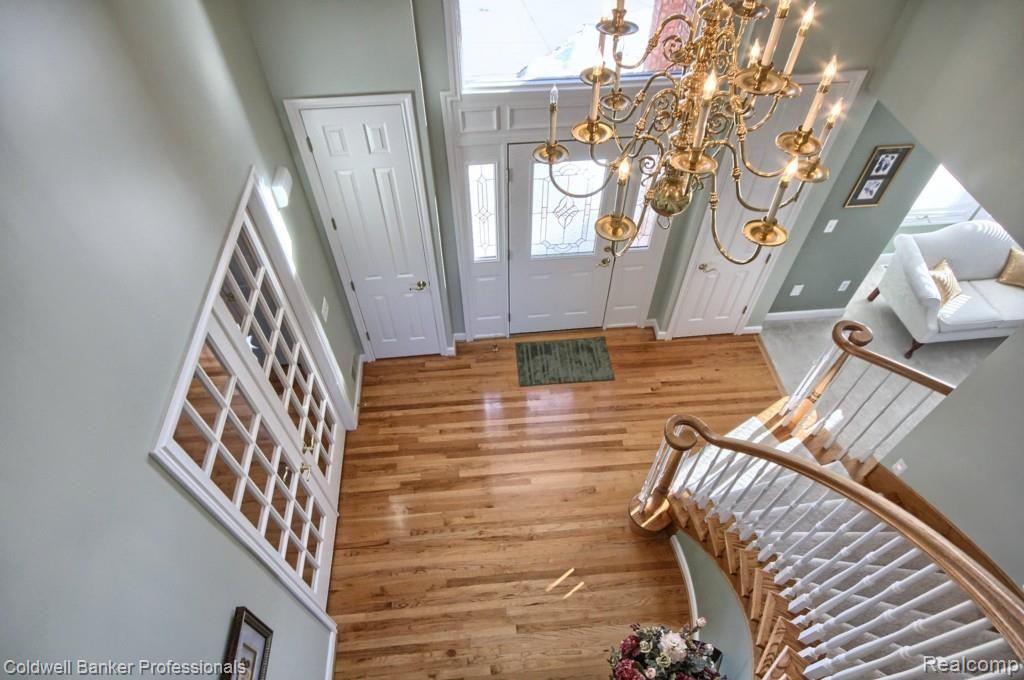 3876 Fawn Drive Rochester, MI 48306 - Photo 4 of 43 Foyer Entry from Second Floor