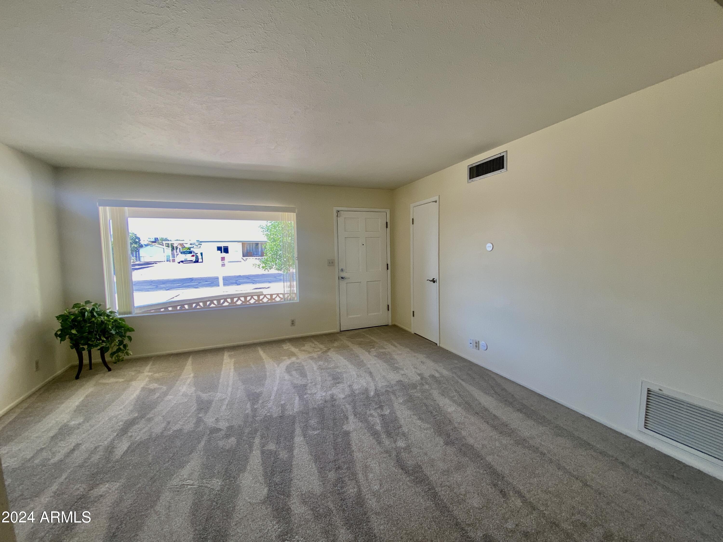 5905 East Decatur Street Mesa, AZ 85205 - Photo 5 of 33 IMG_1823