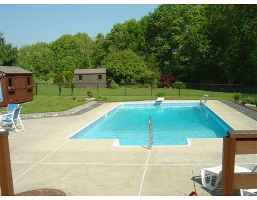 14 Alprilla Farm Road Hopkinton, MA 01748 - Photo 15 of 30 Gallery Image 15