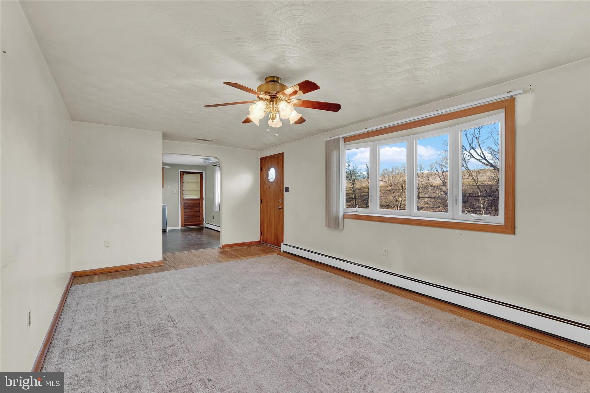 1420 Craley Road Windsor, PA 17366 - Photo 4 of 28