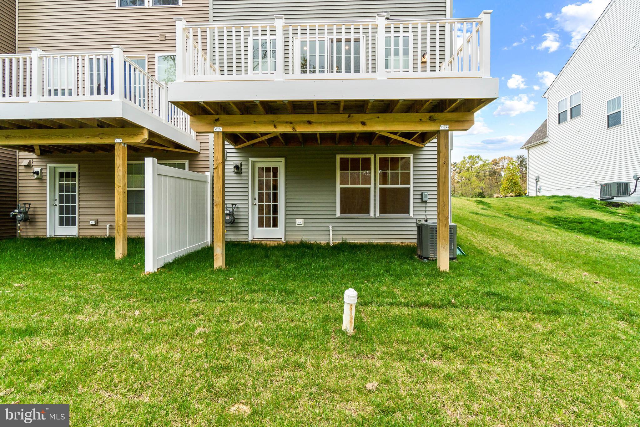 7109 Gladebrook Road Brandywine, MD 20613 - Photo 18 of 26 a view of a house with garden