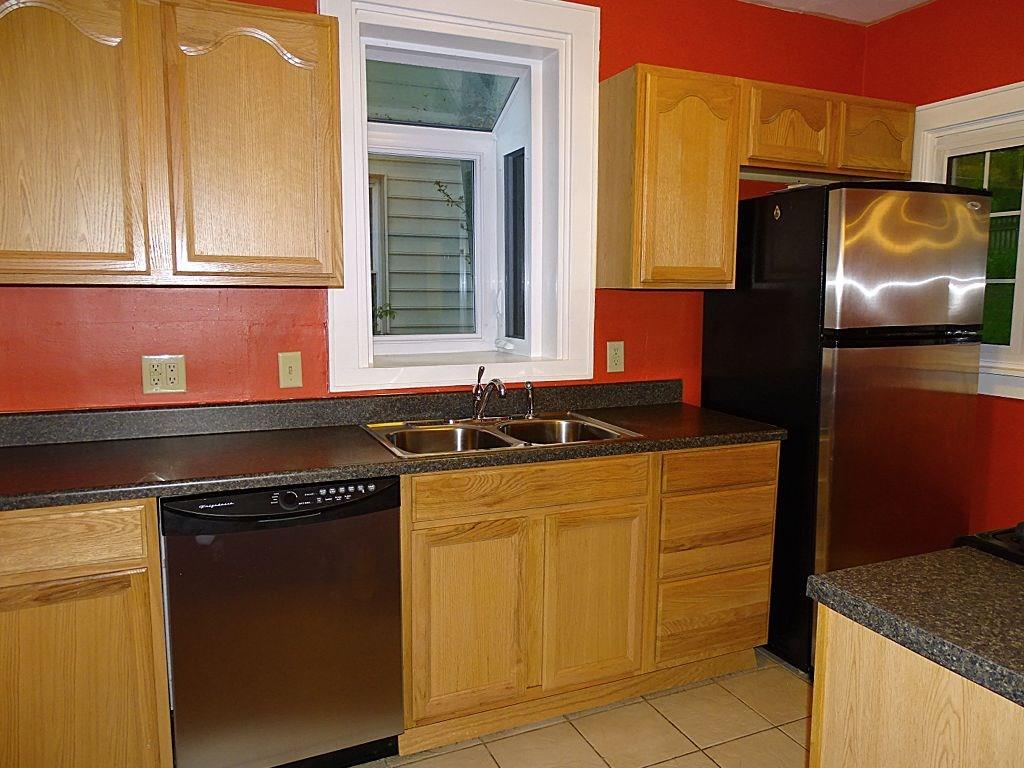 322 Nicholas Place Edgeworth, PA 15143 - Photo 11 of 25 Kitchen
