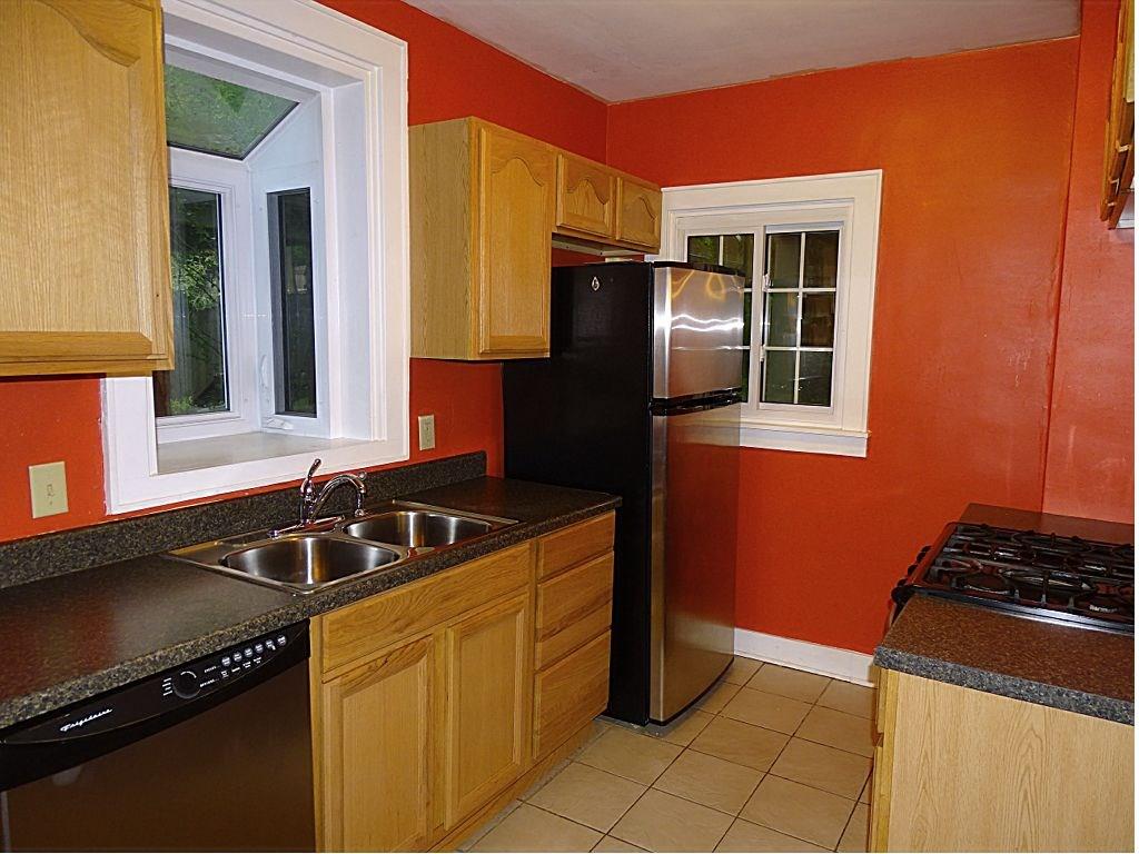 322 Nicholas Place Edgeworth, PA 15143 - Photo 12 of 25 Kitchen