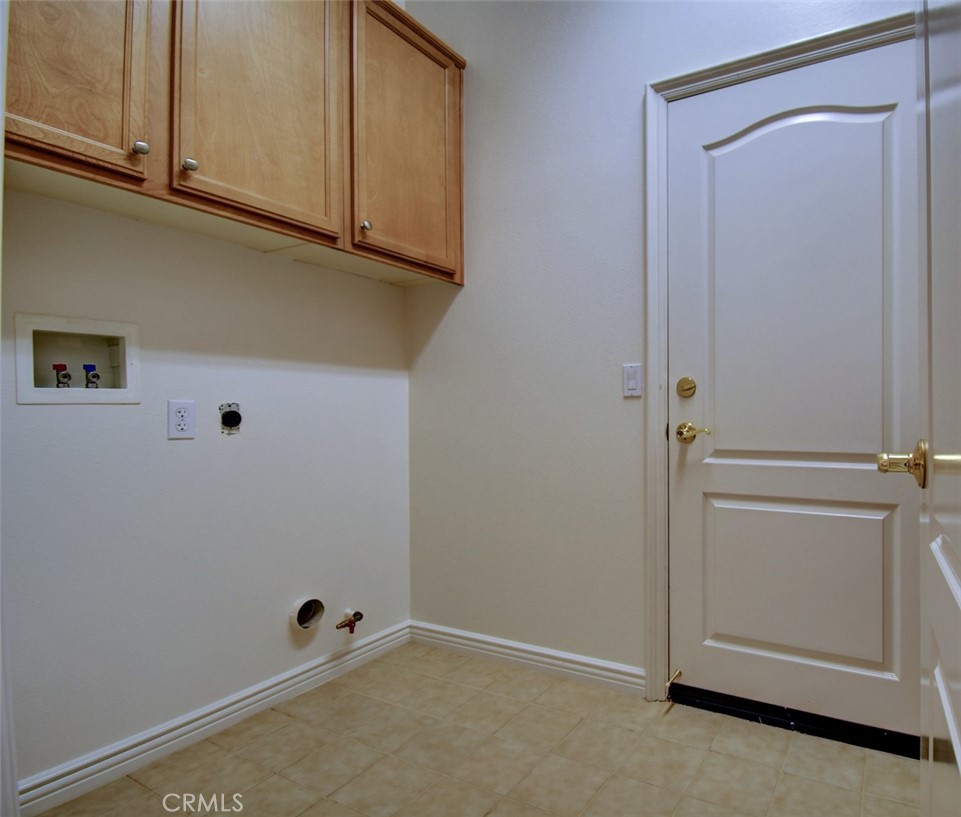 9152 Deergrass Street Corona, CA 92883 - Photo 25 of 32 a view of an empty room