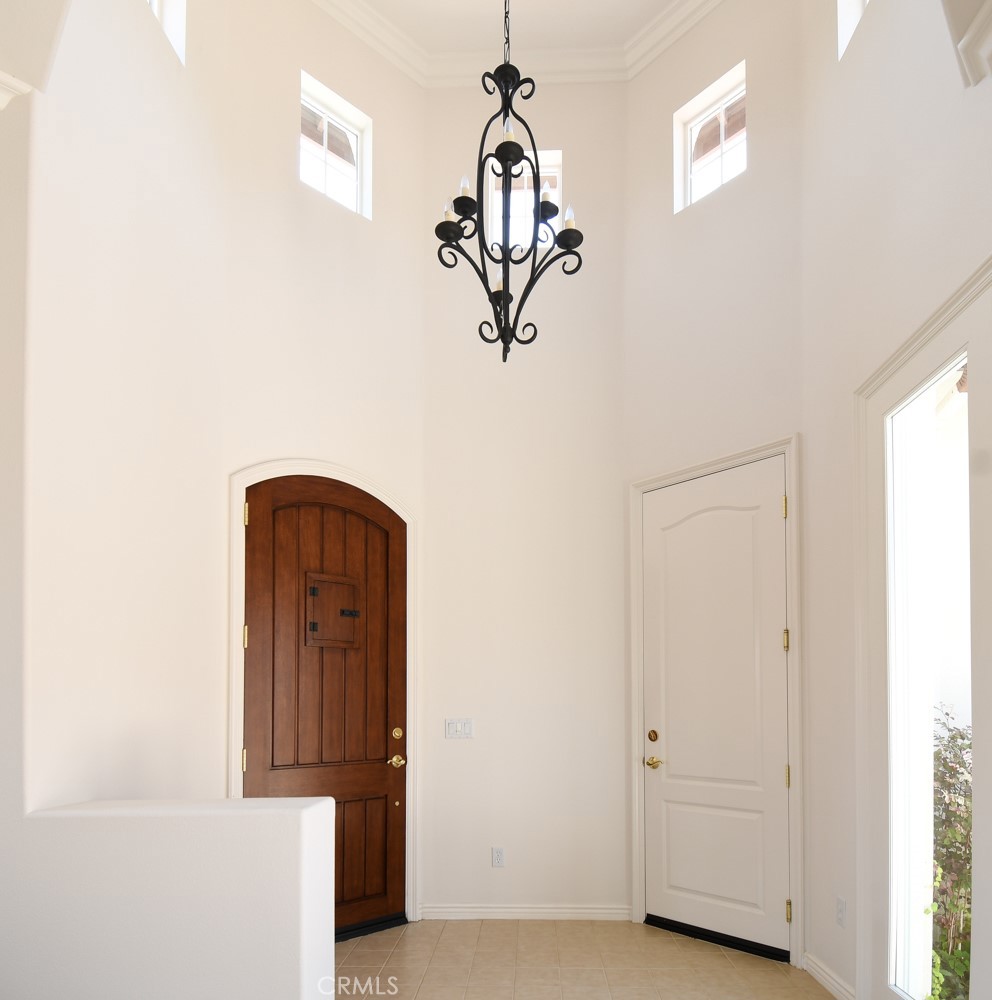 9152 Deergrass Street Corona, CA 92883 - Photo 4 of 32