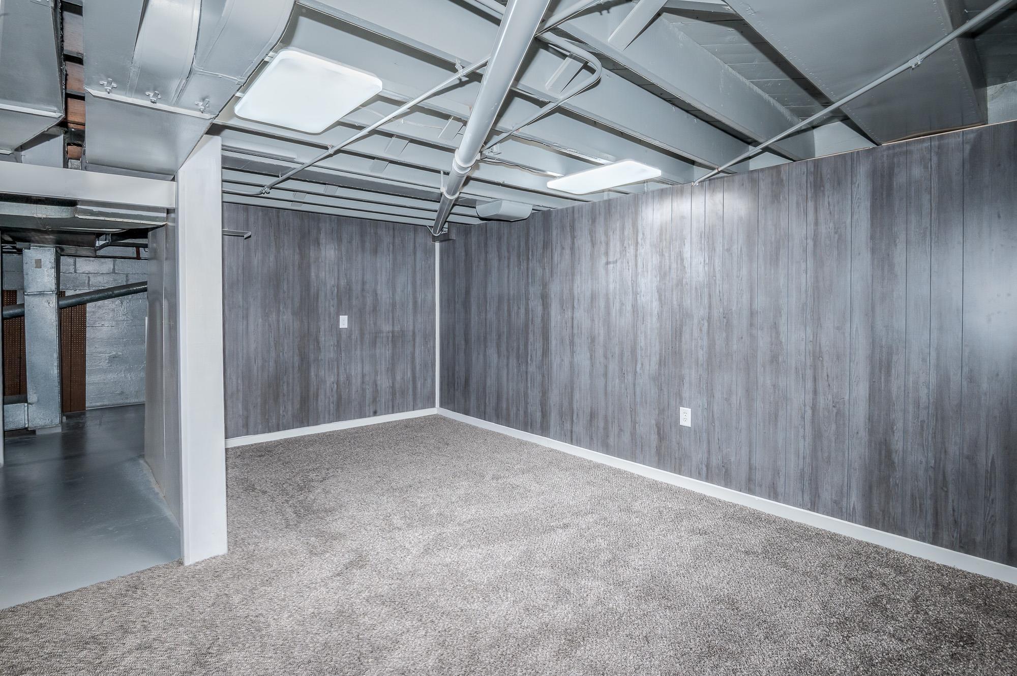 1905 Reckeweg Road Fort Wayne, IN 46804 - Photo 26 of 35