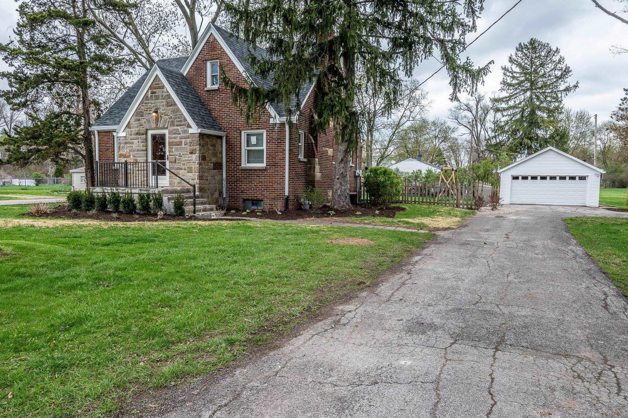 1905 Reckeweg Road Fort Wayne, IN 46804 - Photo 7 of 35