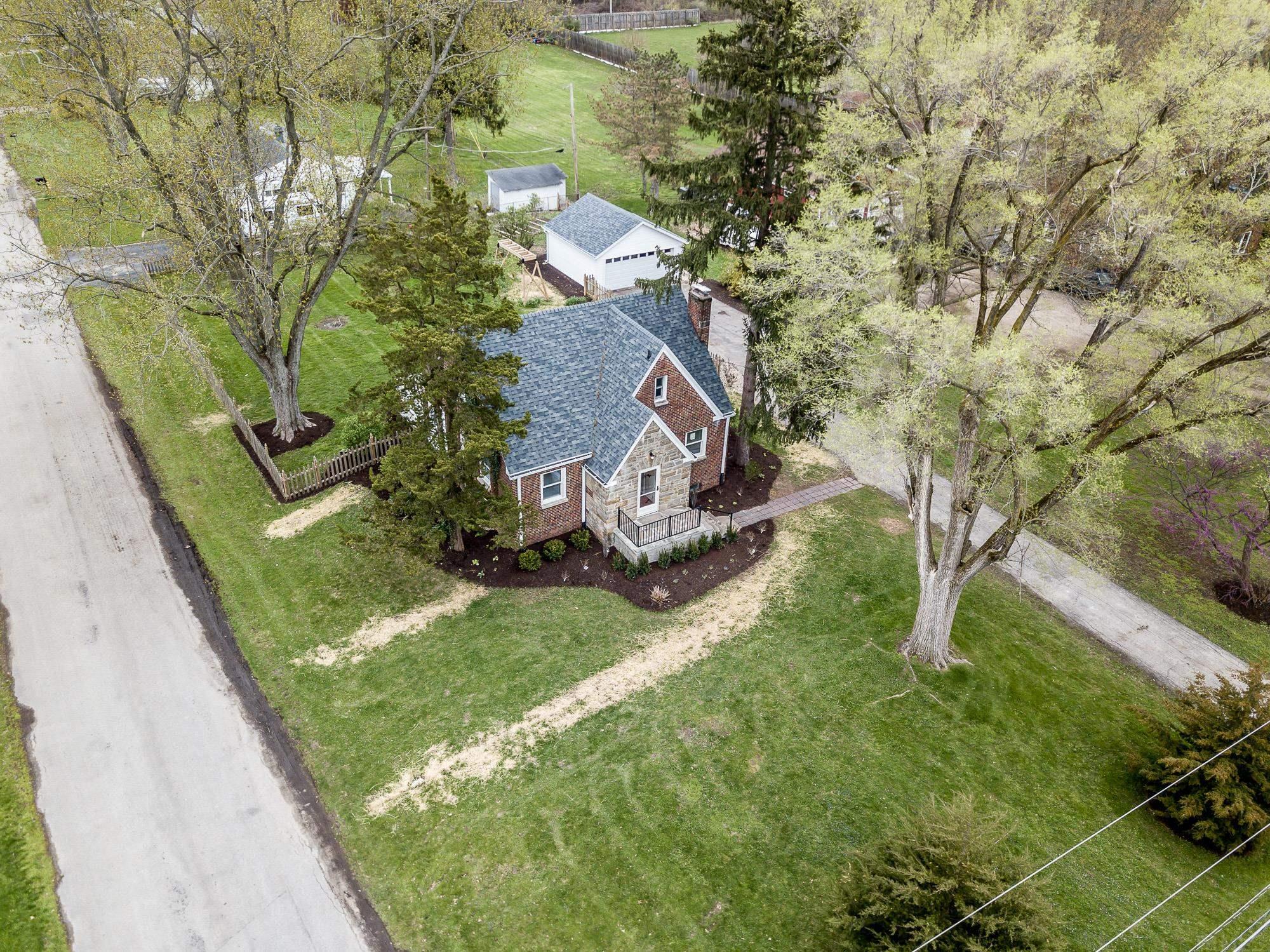 1905 Reckeweg Road Fort Wayne, IN 46804 - Photo 9 of 35