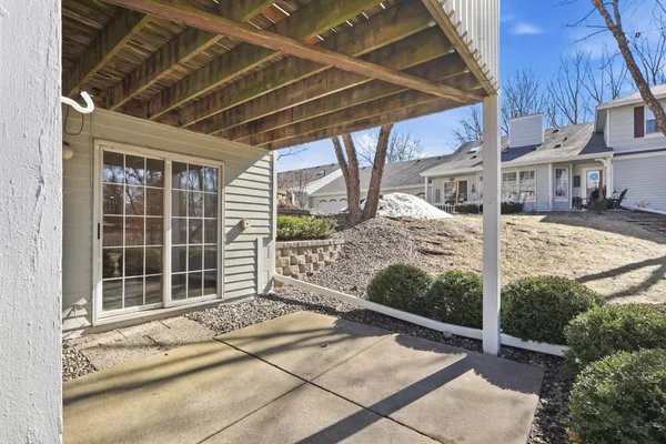 $349,900 | 1602 Mallard View, Eagan, MN 55122