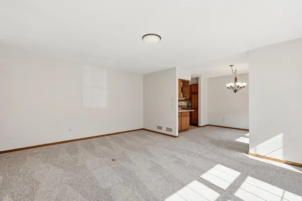 $349,900 | 1602 Mallard View, Eagan, MN 55122