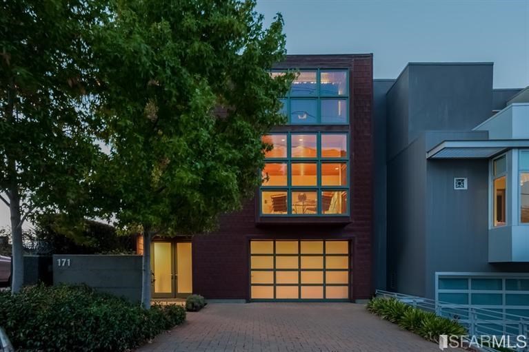 171 Ripley Street San Francisco, CA 94110 - Photo 7 of 10 front view of a house