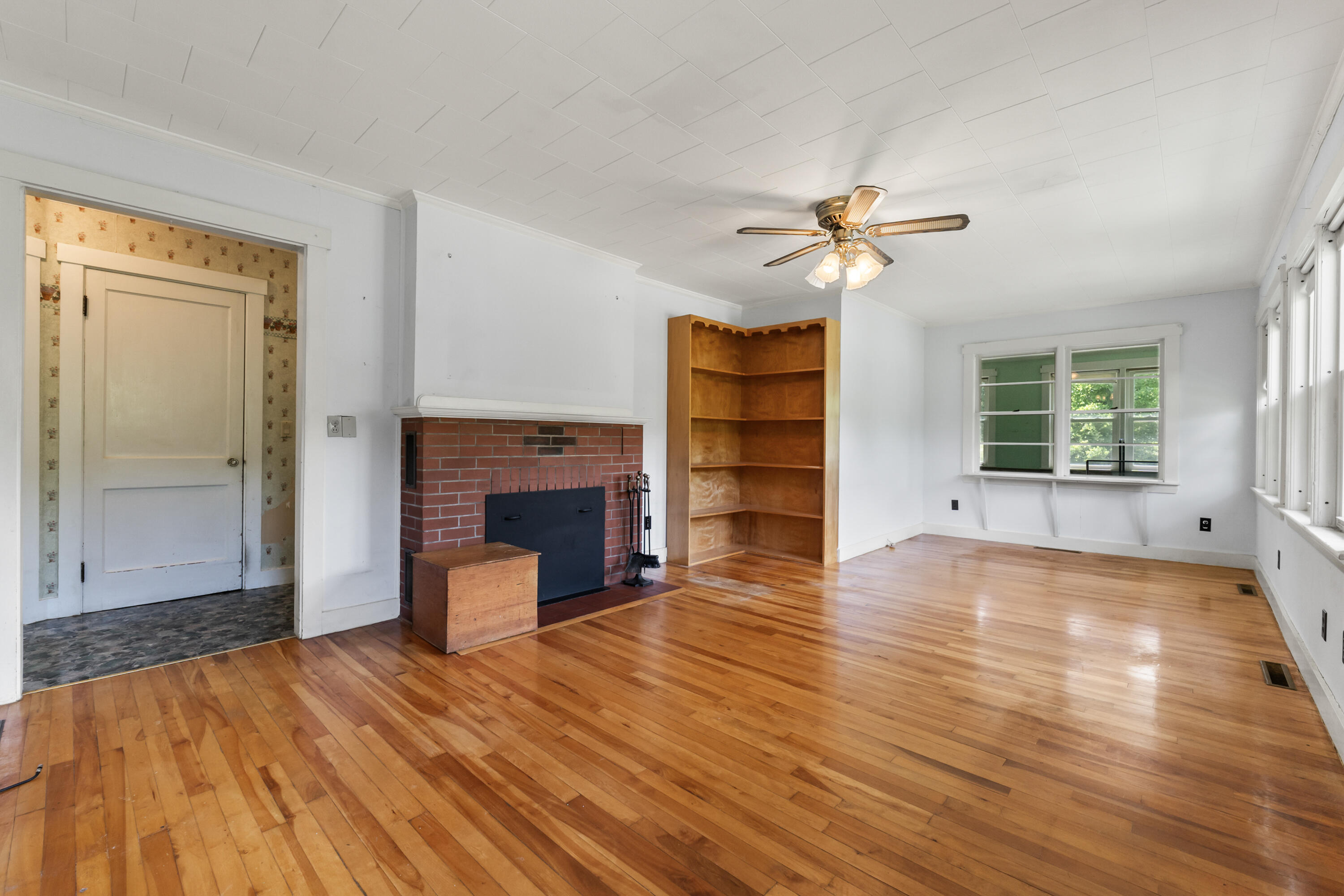 664 Wiscasset Road Pittston, ME 04345 - Photo 7 of 50 664 Wiscasset Rd_134