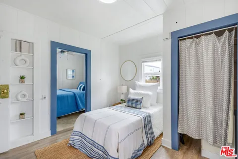 $1,298,900 | 1025 2nd Street, Hermosa Beach, CA 90254