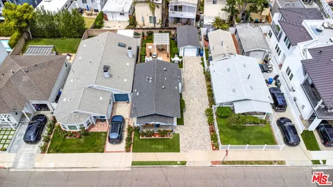 $1,298,900 | 1025 2nd Street, Hermosa Beach, CA 90254
