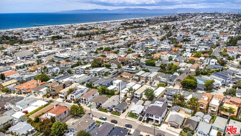 $1,298,900 | 1025 2nd Street, Hermosa Beach, CA 90254