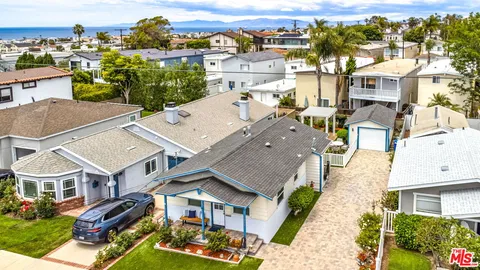 $1,298,900 | 1025 2nd Street, Hermosa Beach, CA 90254