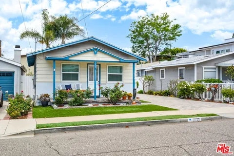 $1,298,900 | 1025 2nd Street, Hermosa Beach, CA 90254