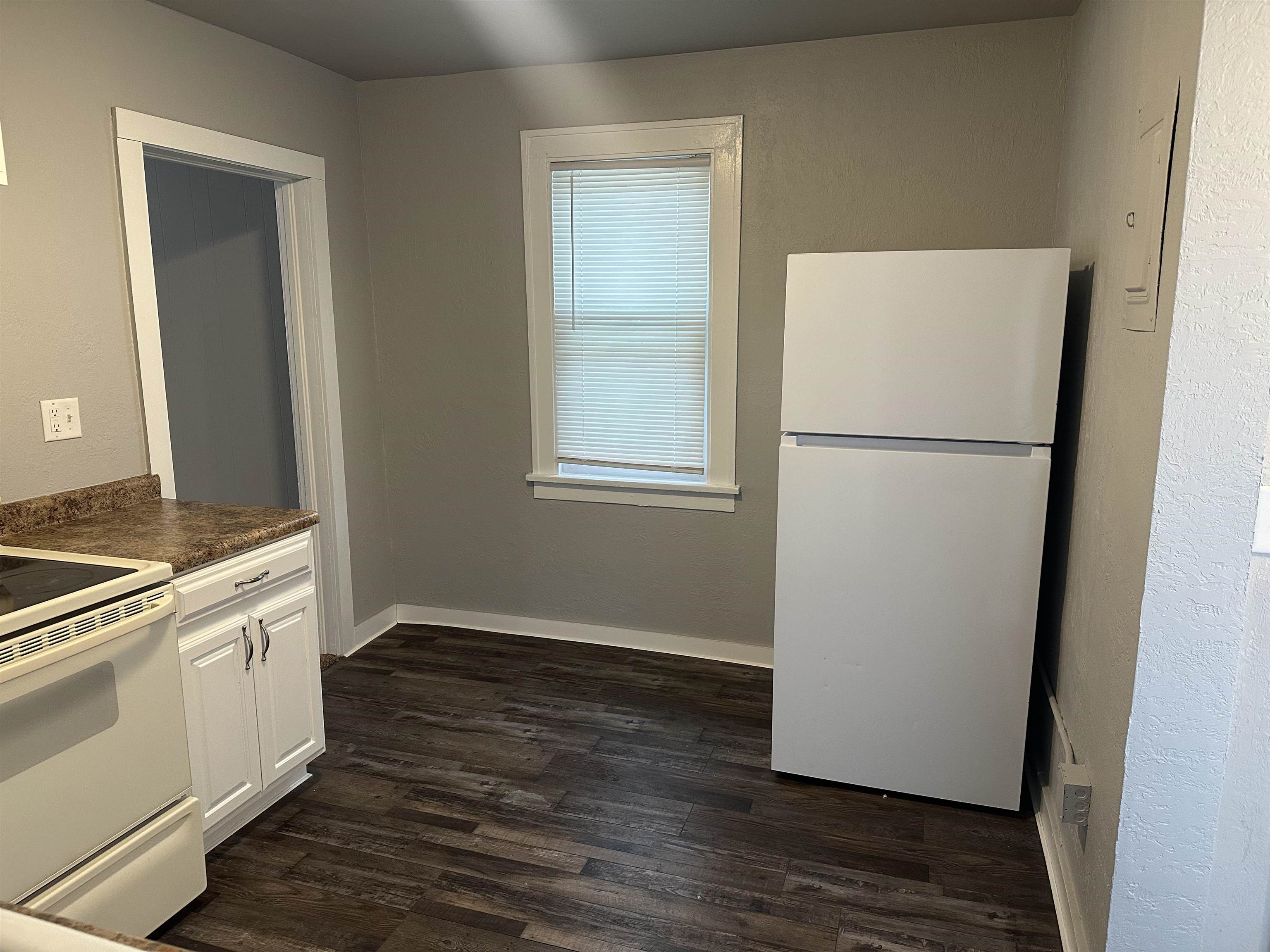 1216 Hughitt Avenue Superior, WI 54880 - Photo 5 of 11