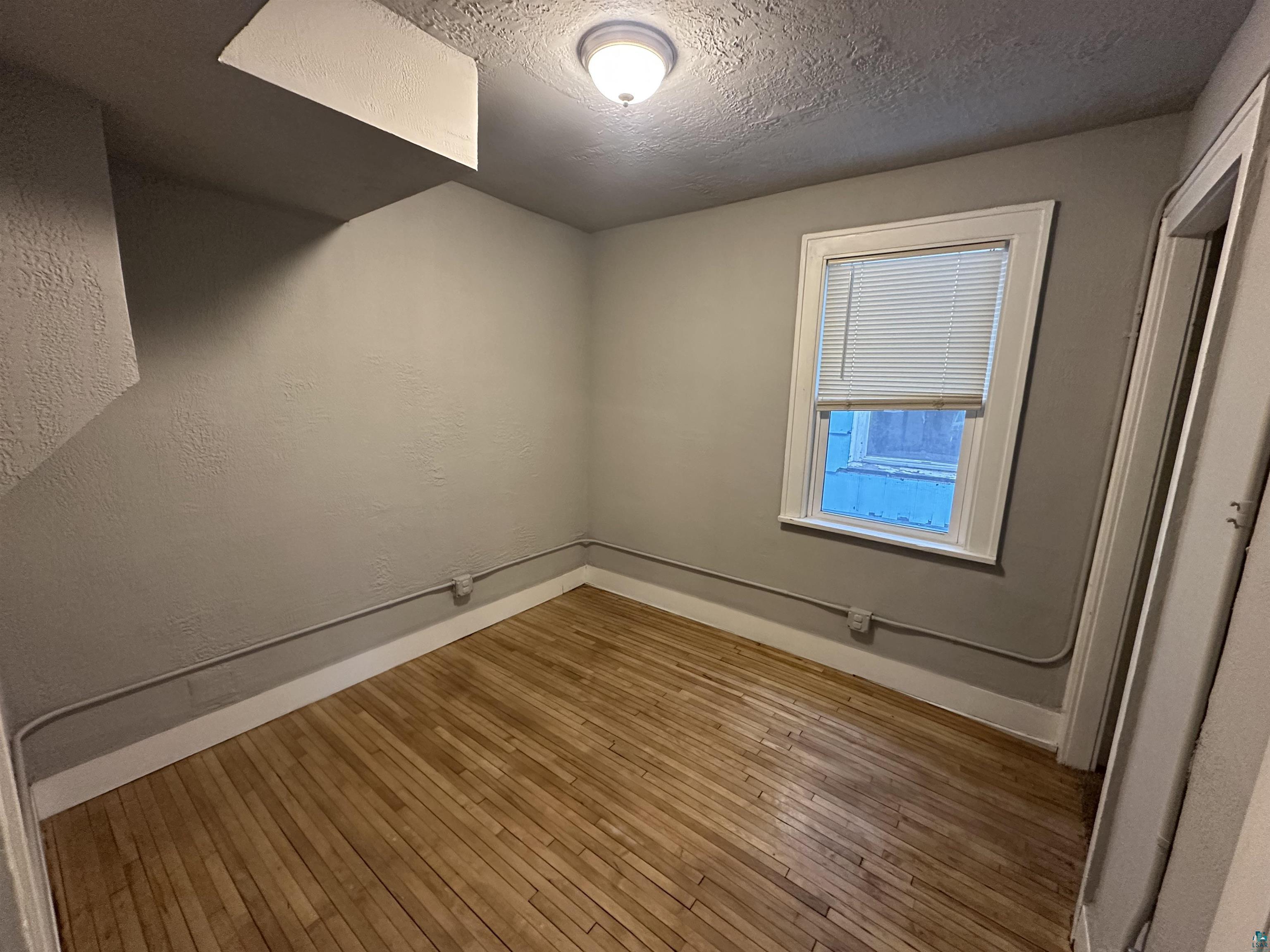 1216 Hughitt Avenue Superior, WI 54880 - Photo 8 of 11