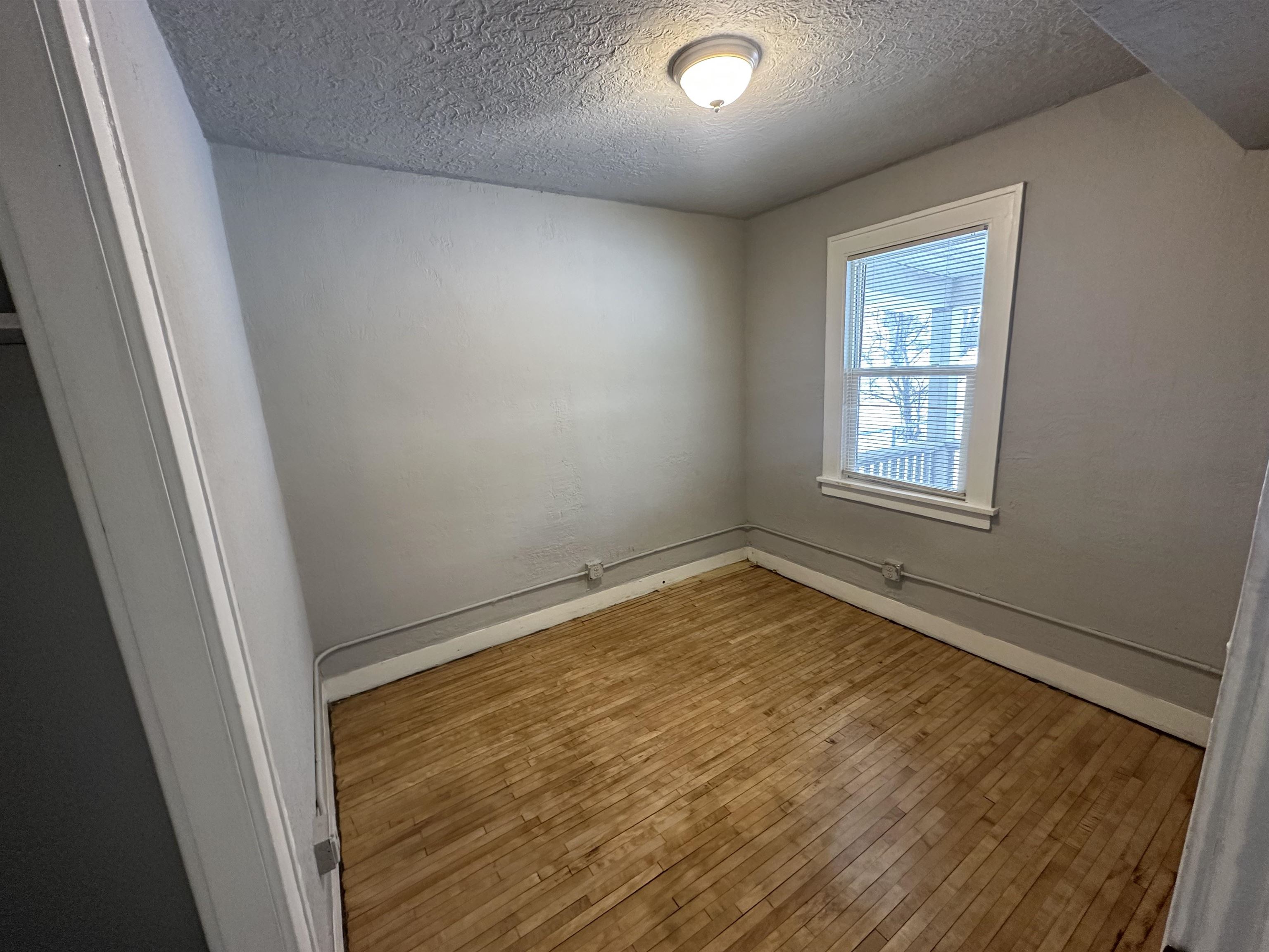 1216 Hughitt Avenue Superior, WI 54880 - Photo 9 of 11