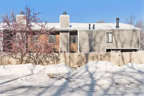 $250,000 | 4453 Cedar Lake Road, St. Louis Park, MN 55416