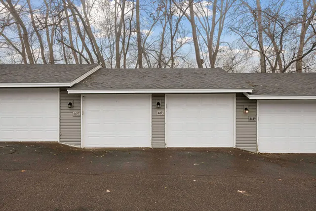 $250,000 | 4453 Cedar Lake Road, St. Louis Park, MN 55416