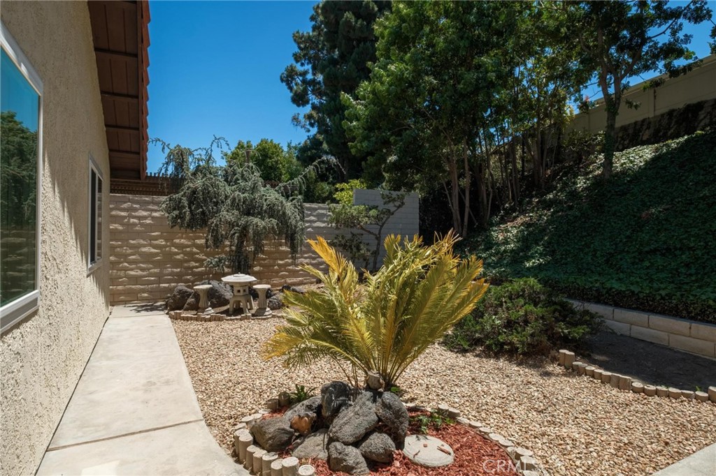 3026 Softwind Way Torrance, CA 90505 - Photo 7 of 36