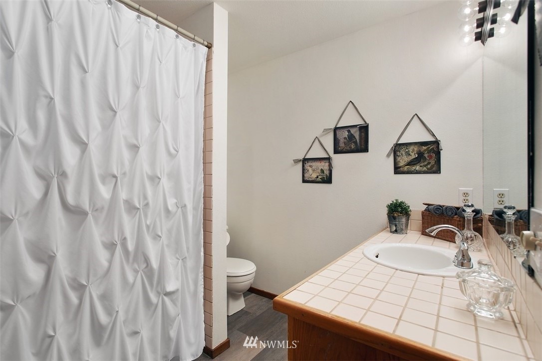 21221 Shell Valley Road Edmonds, WA 98026 - Photo 13 of 20