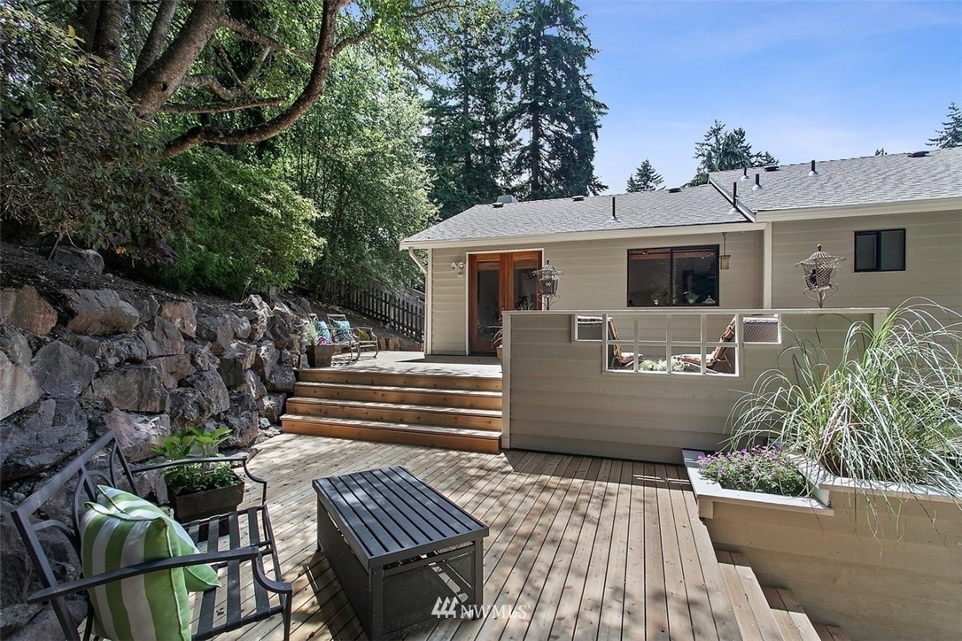 21221 Shell Valley Road Edmonds, WA 98026 - Photo 18 of 20