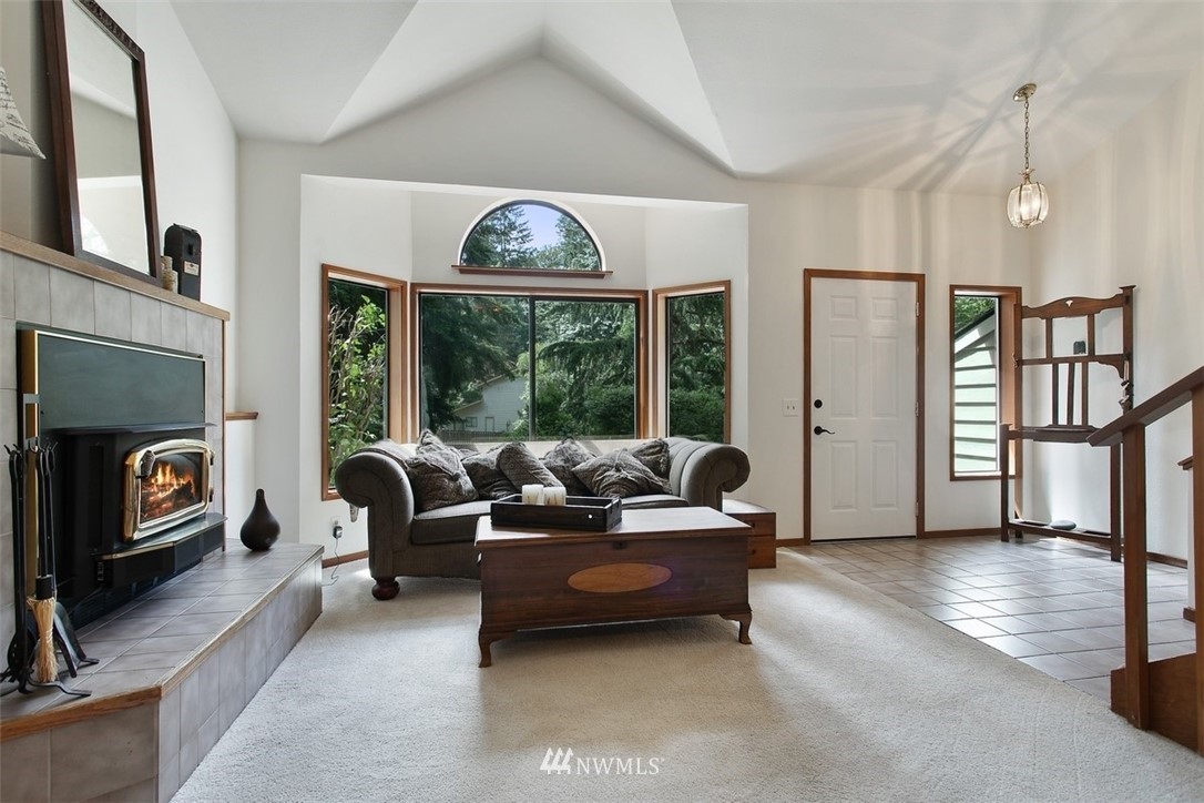 21221 Shell Valley Road Edmonds, WA 98026 - Photo 3 of 20