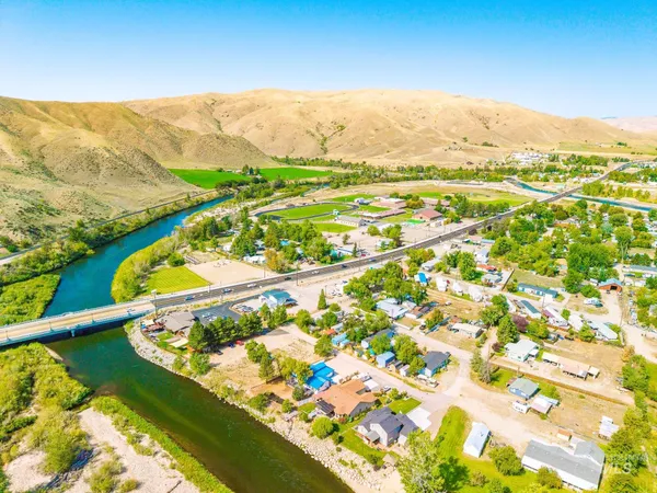 $659,000 | 115 Payette River Avenue, Horseshoe Bend, ID 83629