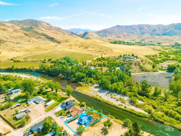 $659,000 | 115 Payette River Avenue, Horseshoe Bend, ID 83629